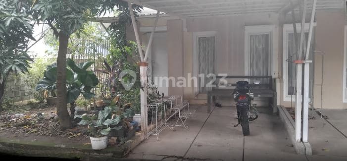 For Sale House in Makassar Near Metro Tanjung Bunga Street