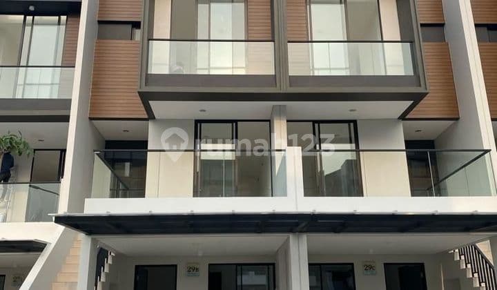 Rumah Golf Island PIK cluster Piano