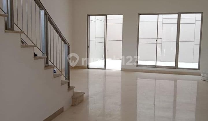 Disewakan Rumah Golf island 2lantai siap huni Lainnya