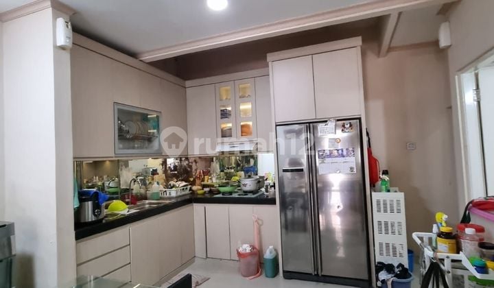 Dijual Cepat Rumah Taman Palem 2 Lantai Rapi Siap Huni