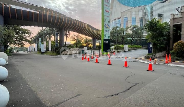 Ruko Gandeng Central Park Mall Jakarta Barat Business Garden Shopping Arcade