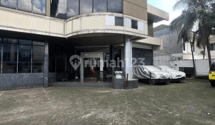 Jual Gedung di Kebayoran Baru Jakarta Selatan Komersil Area, Harga Mendekati NJOP