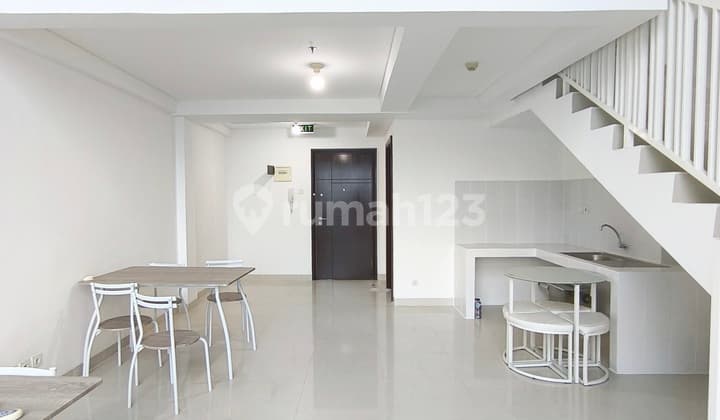 Cheap Mini Office Neo Soho 103 M² Semi Furnished