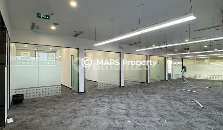 MURAH OFFICE SPACE SOHO CAPITAL Central Park Jakarta Barat 392m Ready Use