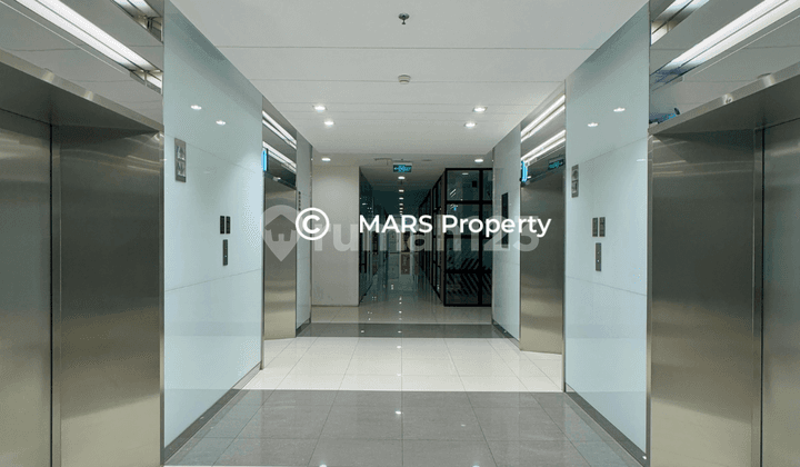 OFFICE SPACE SOHO CAPITAL SIZE 139 SQM SEMI FURNISHED