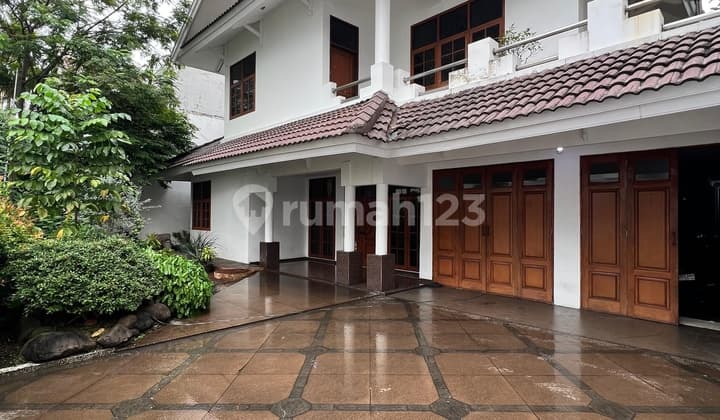 MURAH RUMAH 2 LANTAI MEGA KUNINGAN KOMPLEK TENANG, BEBAS BANJIR