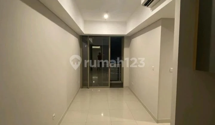 Rarely available for rent: Taman Anggrek Residence, 3 BR Unfurnished
