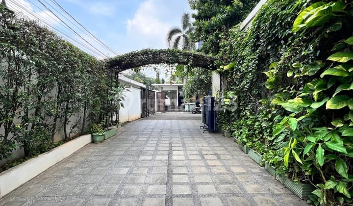 RUMAH MEWAH 2 LANTAI KEMANG JAKARTA SELATAN DALAM KOMPLEK TOWNHOUSE EKSKLUSIF