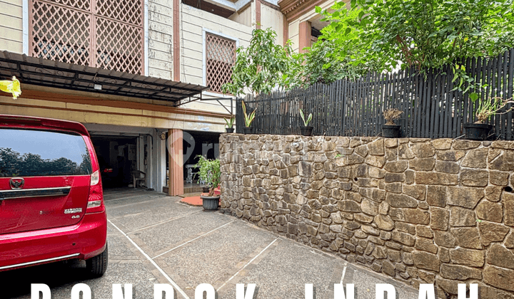 Mediterranean Classic House Pondok Indah, 4 Lantai, Kamar Banyak