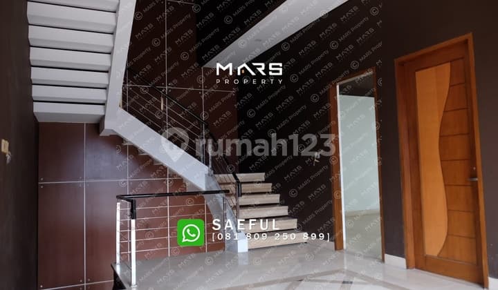 Modern House Pantai Indah Kapuk Katamaran Indah 3 Lantai