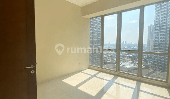 FOR SALE CHEAPEST CONDO TAMAN ANGGREK RESIDENCES 3+1 BEDROOM SEMI FURNISHED