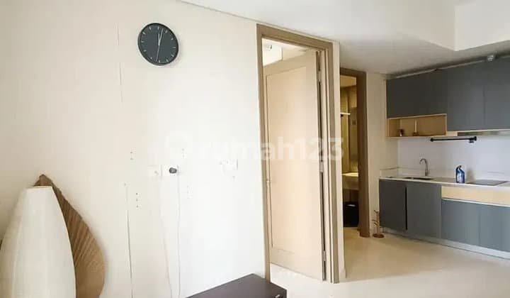 FOR SALE APARTMENT TAMAN ANGGREK RESIDENCES WEST JAKARTA 1 BEDROOM SEMI FURNISHED