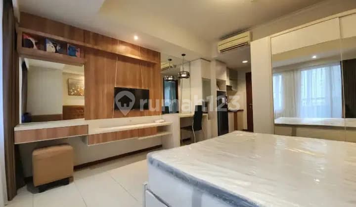 DISEWAKAN APARTEMEN ROYAL MEDITERANIA GARDEN JAKARTA BARAT STUDIO FURNISHED
