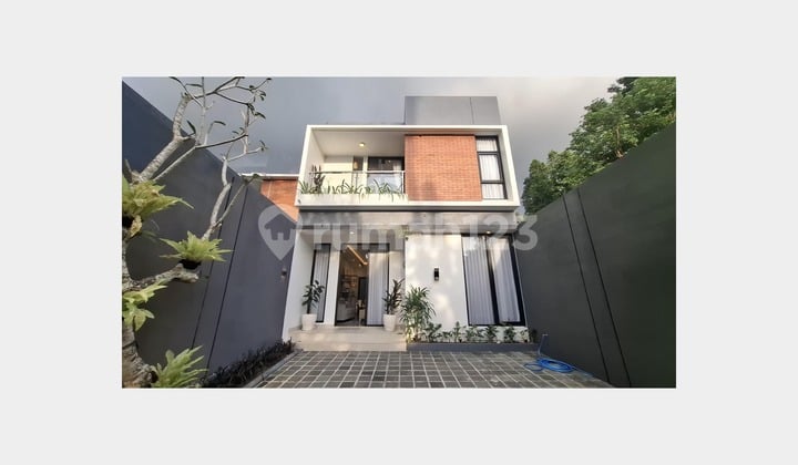 Rumah 2 Lantai Full Furnish Ngaglik Dekat Jl. Kaliurang Jogja