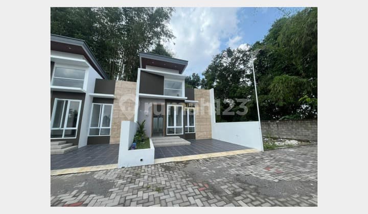 Modern Home Cheap Promo in Jakal Near Sma N 2 Ngaglik