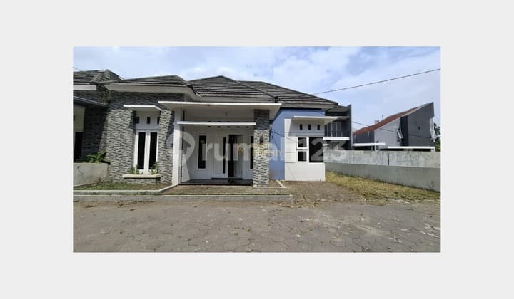 Rumah Tipe Besar di Purwomartani Dekat Jl. Jogja - Solo KM 11