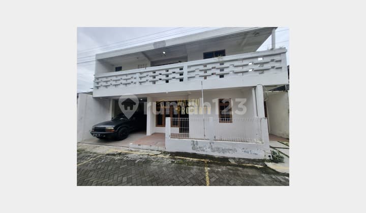 2-Story Ready-to-Occupy House Minomartani Ngaglik, Cheap and Negotiable