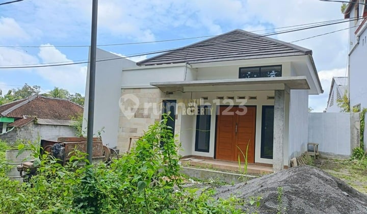 Rumah Murah Tanah Luas SHM 4 Menit ke Pasar Sleman