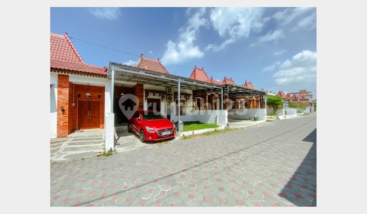 Rumah Cantik Terawat Siap Huni di Kawasan Asri Prambanan