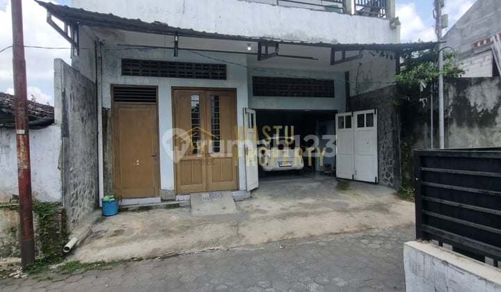 Rumah 2 Lantai Murah Dijual Cepat di Banguntapan