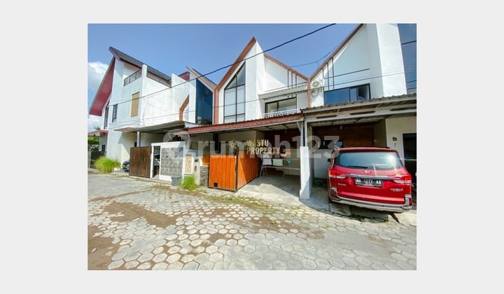 Rumah Murah 2 Lantai Dekat Jl. Jogja-Solo, Prambanan