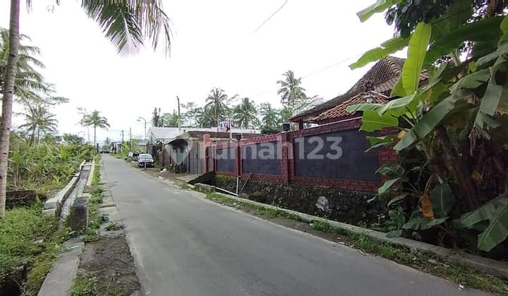 Villa Murah Tanah Super Luas SHM Dijual Cepat di Pakem