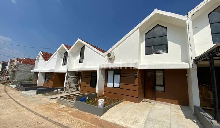 Rumah Baru Ready Konsep Mezzanine 400jtan 10 menit stasiun Depok lama