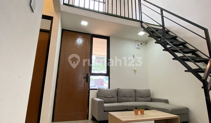 Rumah Baru Siap Huni Konsep Mezzanine 10 menit Stasiun Depok Lama