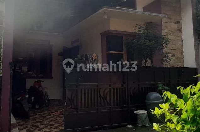 DIJUAL CEPAT RUMAH SIAP HUNI FURNISHED DI PERUMAHAN SURAT SHM PECAH