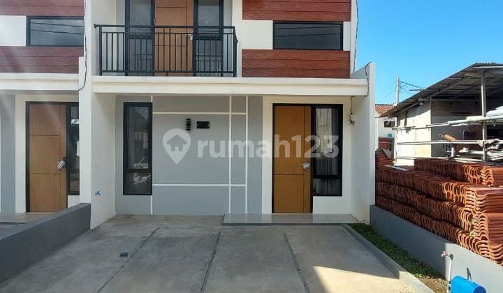 Rumah Baru Ready 3Km Stasiun Depok Lama Konsep Balkon Dan Mezzanine