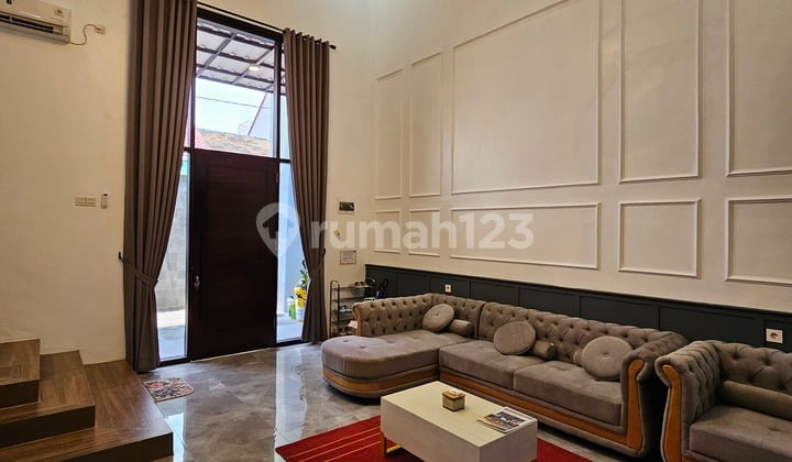 Rumah SHM di Tengah Kota Full Furnished Mewah