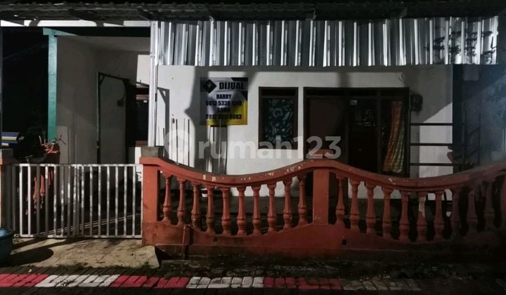 Rumah Di Perumahan Padat Penduduk Kota Jember