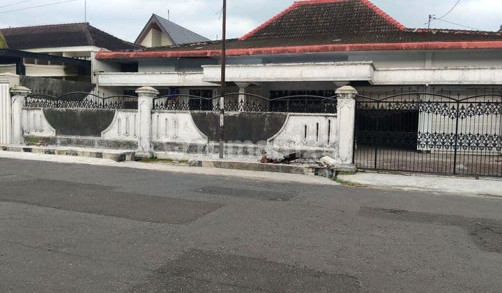 Rumah Kawasan Elite Kota Jember