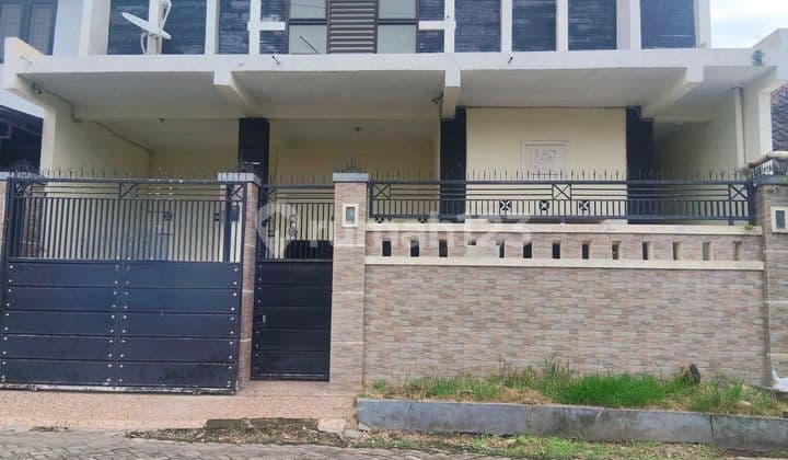 Rumah Pusat Kota Dekat Jenber