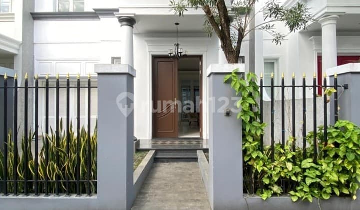 Disewa Rumah Cantik Mewah Dalam Townhouse, Pakai Kolam Renang, Area Tenang dan Elite Bangka Jakarta Selatan