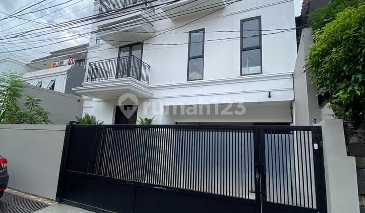 For Rent Modern Luxury House with Private Pool in the Elite Area of Senopati, South Jakarta