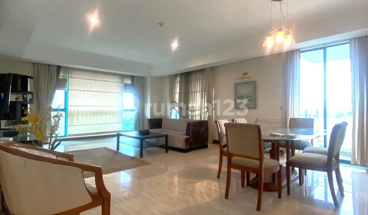 Disewa Unit Apartemen Casablanca 3 BR dengan View ke Flyover Tebet, Sebelahan dengan Mall Kokas, Jakarta Selatan