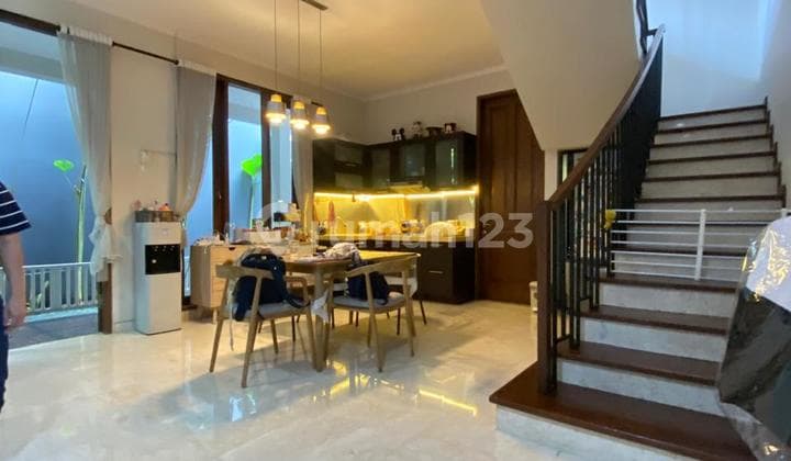 Disewa Rumah Unfurnished di Compound Tenang dan Hijau Mutiara Kemang Jakarta Selatan