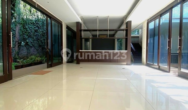 A Beautiful Tropical Home Designed Like A Resort In Quiet Kemang Dalam Jakarta Selatan