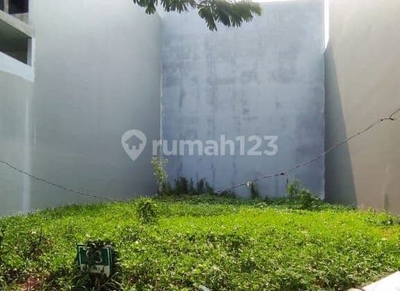 Tanah Kavling di Green Lake City 200 m² dekat Danau