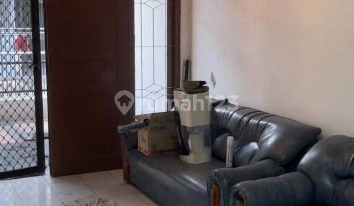 Rumah Di Taman Palem Lestari Cengkareng Jakbar 6x15m2 Shm
