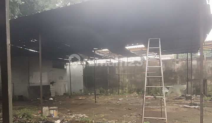 Gudang di Semanan Kalideres Luas 2.126M2 SHM Akses Kontainer Zona Industri
