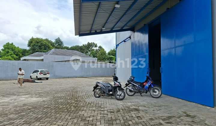 2-Storey Warehouse Near BSD, Building Area 720M2, Container Access