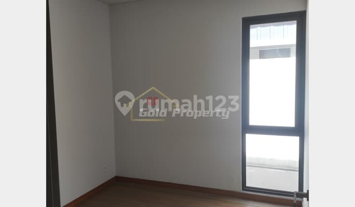 Rumah 2 Lantai + Attic Room Full Renovasi Cluster Green Wich BSD