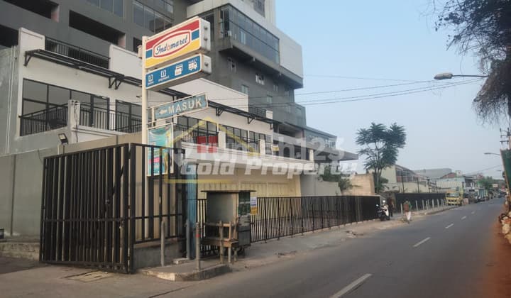 Ruko Nempel Samping Apartemen Springwood Tangerang Lokasi Strategis