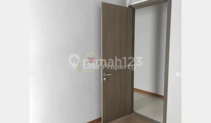 Rumah 2 Lantai + Attic Room Full Renovasi Cluster Green Wich BSD