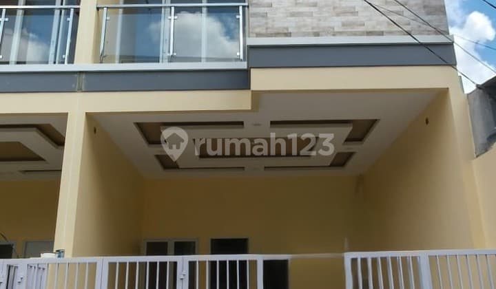 Dijual Rumah Baru Cantik 2 Lantai Siap Huni di Harapan Indah Bekasi