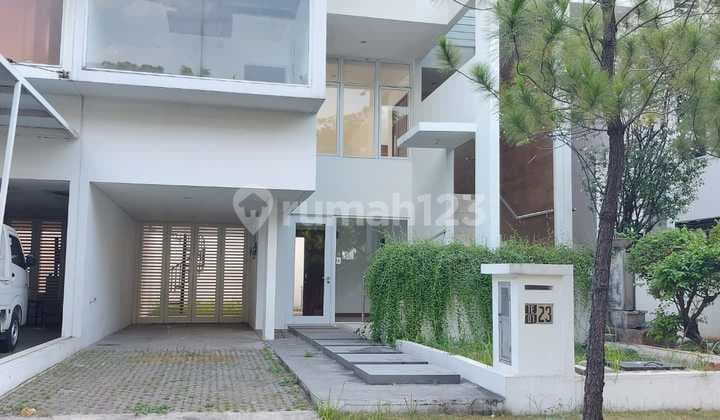 Dijual Cepat Rumah Mewah 3 Lantai di Cluster Asera One East Harapan Indah Bekasi Barat