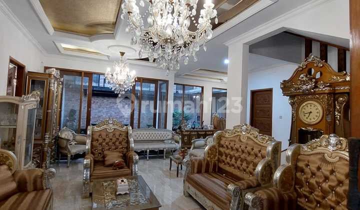 Sale Rumah Cantik Mewah 2 Lt Sekaligus Bisa Usaha Lokasi Pinggir Jalan Lb 450m2 Harapan Indah Bekasi