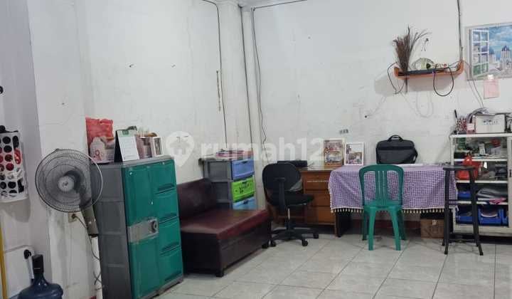 Dijual dan di sewa Ruko 3 lantai Aralia Harapan Indah Bekasi
